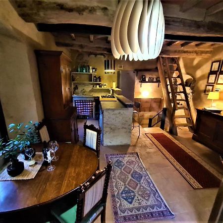 Incantevole Casa Sul Fiume, Relax E Natura Ai Piedi Della Alpi Apuane Massa  Buitenkant foto