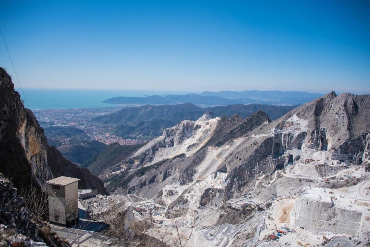 Incantevole Casa Sul Fiume, Relax E Natura Ai Piedi Della Alpi Apuane Massa  Buitenkant foto