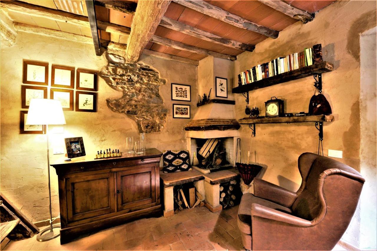 Incantevole Casa Sul Fiume, Relax E Natura Ai Piedi Della Alpi Apuane Massa  Buitenkant foto