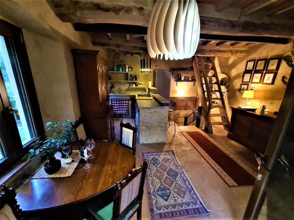 Incantevole Casa Sul Fiume, Relax E Natura Ai Piedi Della Alpi Apuane Massa  Buitenkant foto